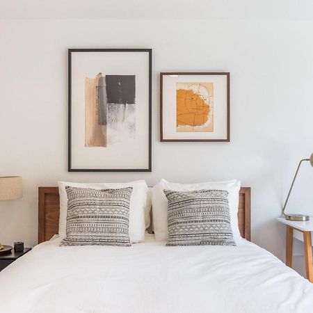 Studio Apartment In 温哥华 外观 照片